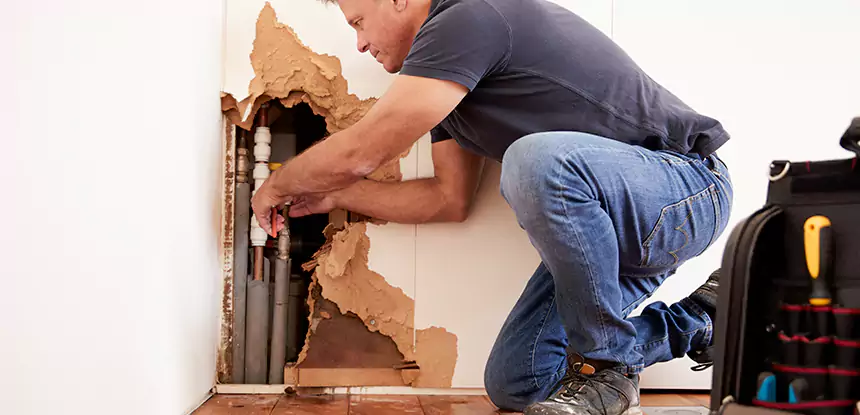 Broken Pipe Water Damage Repair in Sugar Valley